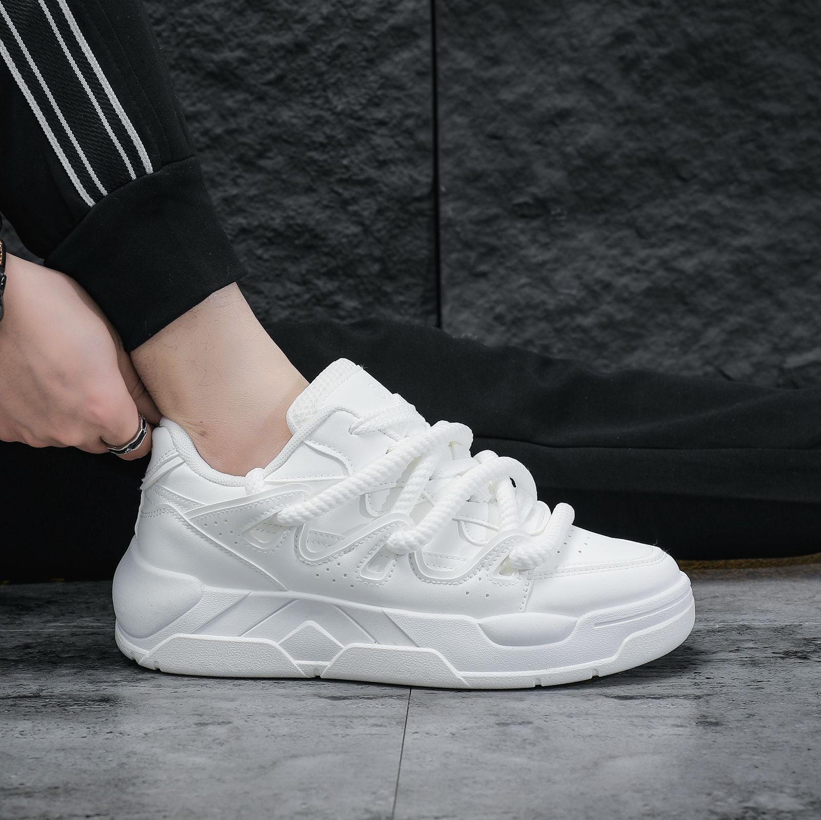 Calzado Unisex Importado Ogiy Core – Estilo Urbano y Confort Diario